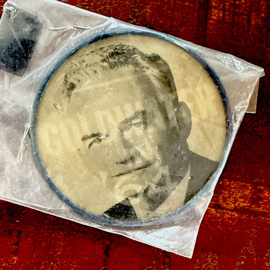 Barry Goldwater in 64 VARI-VUE Political Campaign Lenticular Pin NIP - photo 2
