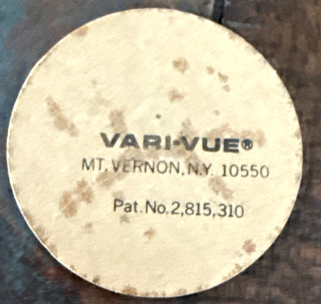 1960s Vari Vue Unused Sticker KISSING LIPS KISS YOUR NEIGHBORS GOODBYE NOS - photo 3