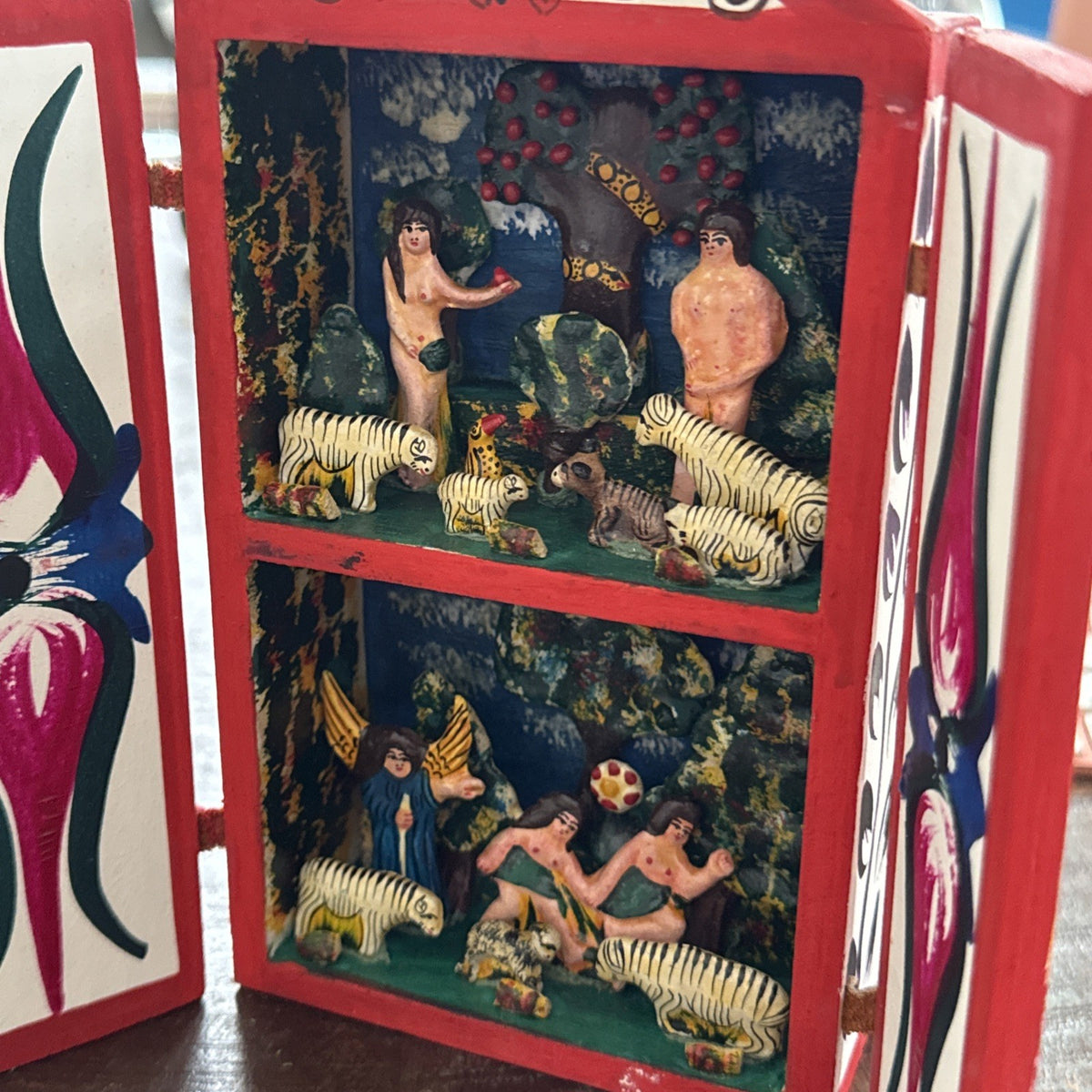 Adam and Eve retablo signed Tobial Coceras 1990 - photo 12