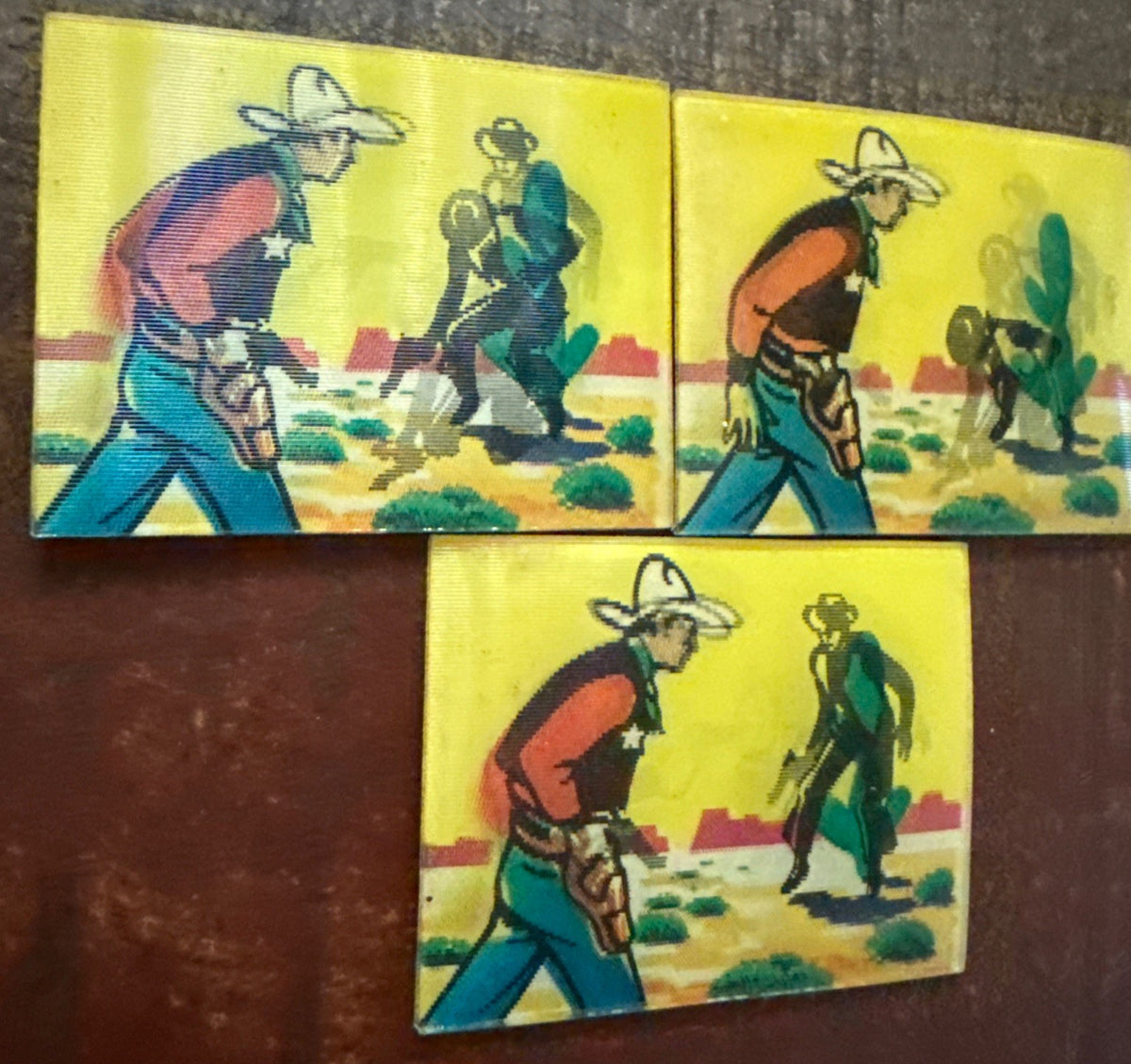 Lot of 3 1960s VARI-VUE VINTAGE WESTERN GUNSLINGER NOS RARE - photo 3