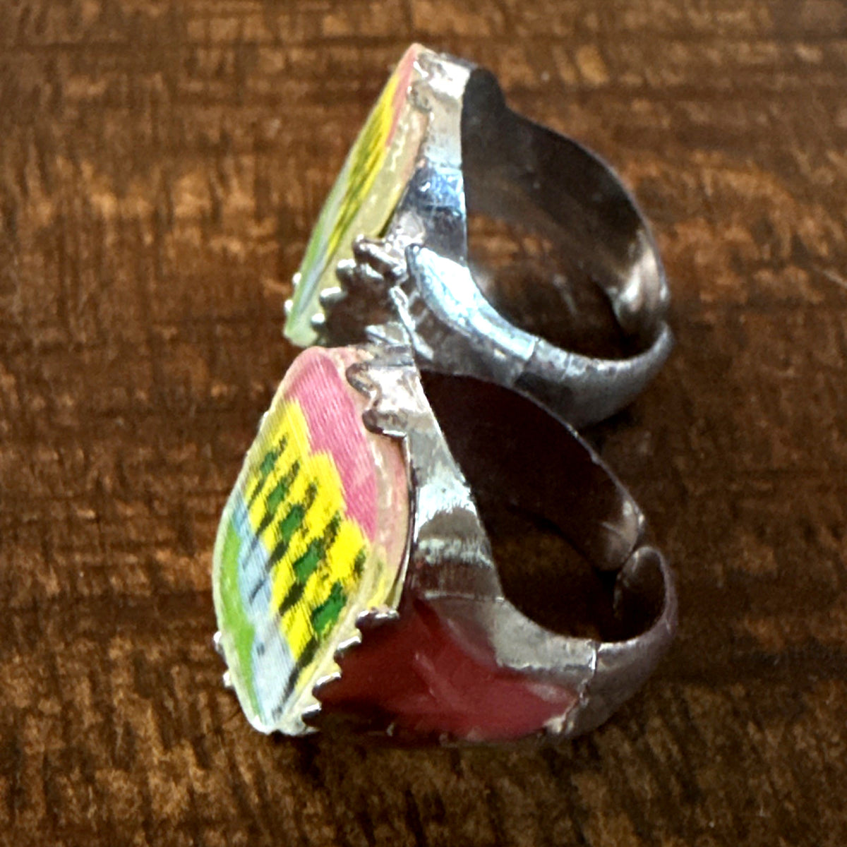 Vari-Vue flicker flasher chorus line dancers rings - photo 3