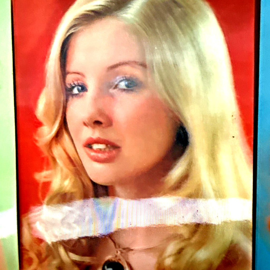 1970s Toppan lenticular postcards winking girls 3D ephemera - photo 13