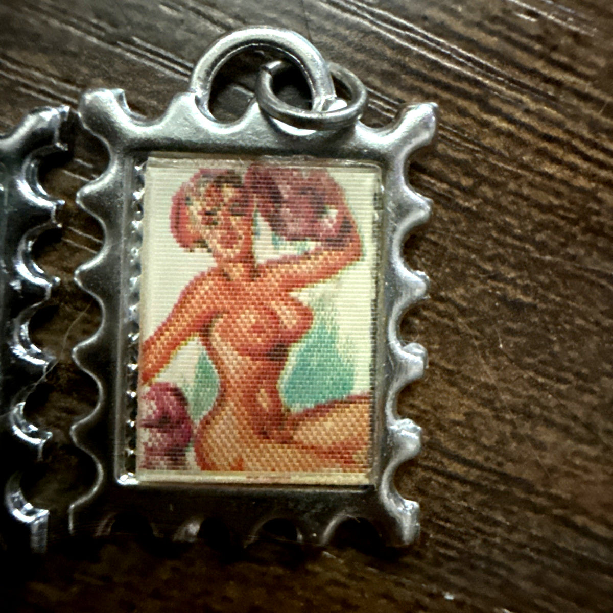 1960s Vari-Vue lenticular risque nudes charms lot of 3 - photo 4