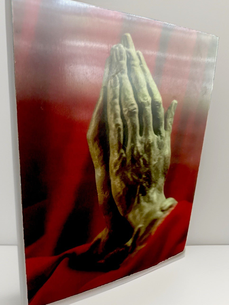 1950s Vari-Vue 3D lenticular praying hands 8x10 - photo 2