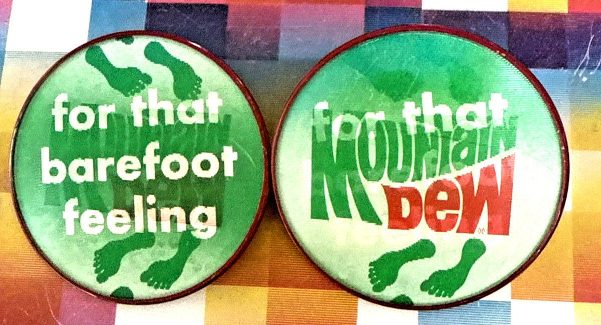 2- RARE 1970s VARI-VUE MOUNTAIN DEW FOR THAT BAREFOOT FEELING FLICKER PIN 3" NOS - photo 2