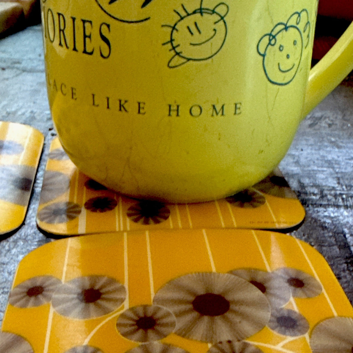 Vtg Rare Brown on yellow spinning gears set of 4 Coasters NOS - photo 5