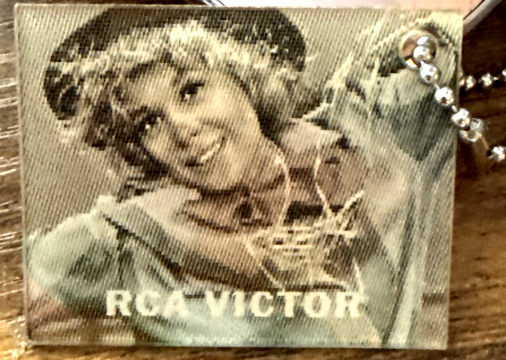 1950s RCA Victor Dinah Shore color TV promo keychain - photo 2