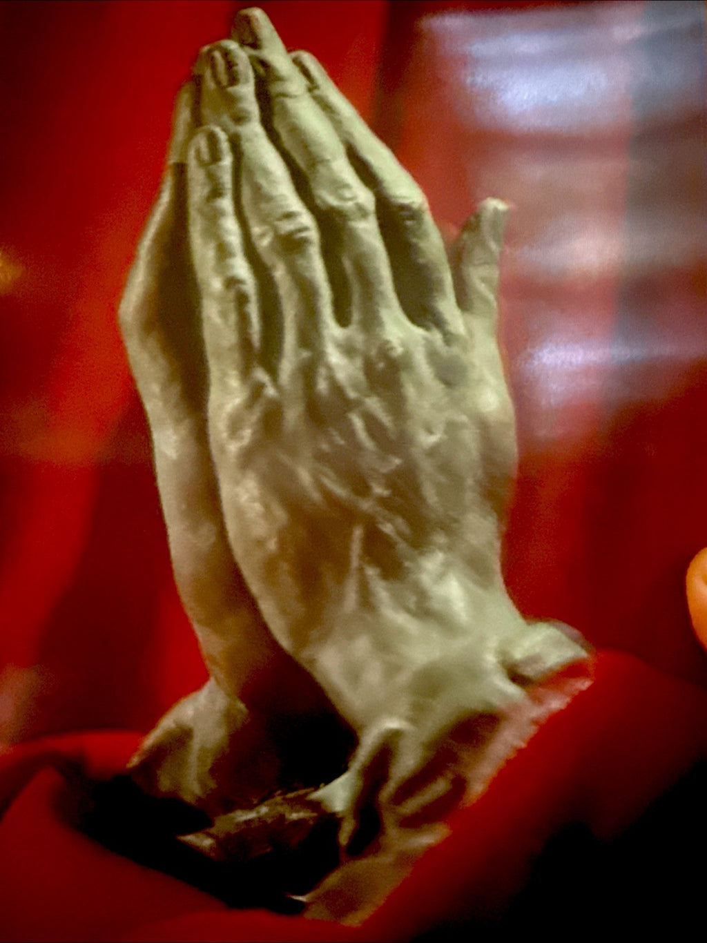 1950s Vari-Vue 3D lenticular praying hands 8x10 - photo 4