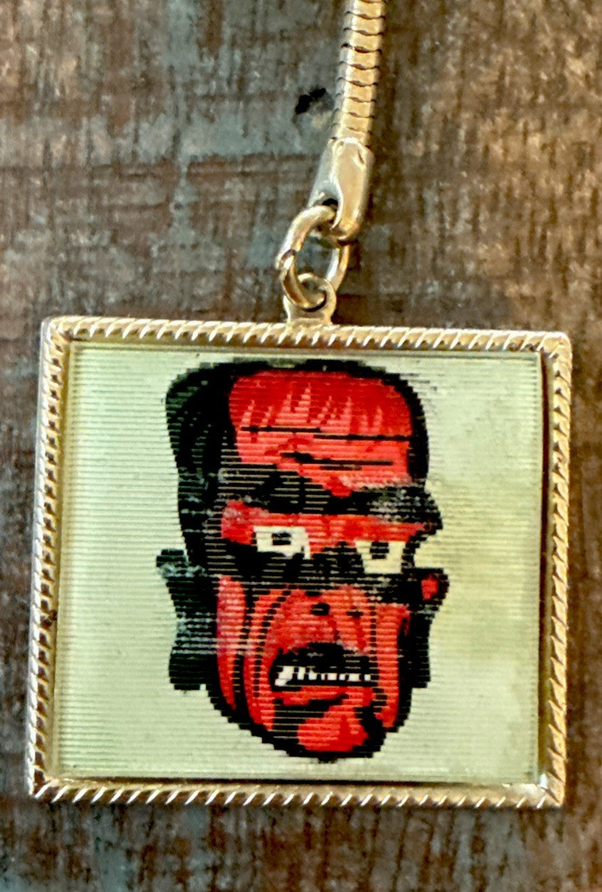 Monster flicker keychain gumball machine 1960s Vari-Vue - photo 2