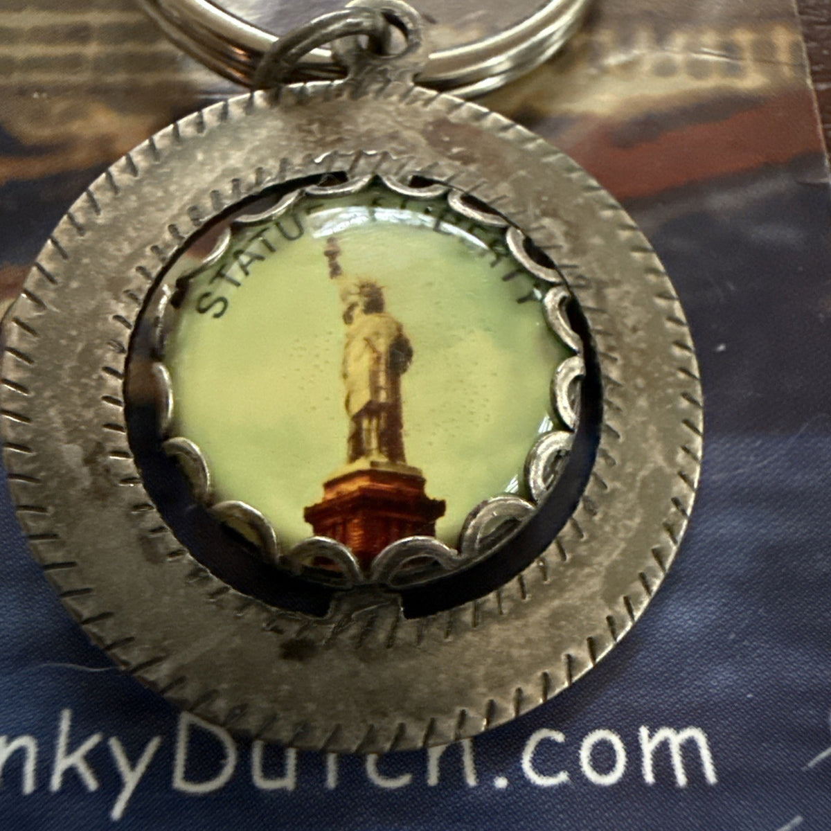 Vintage Winky and Dutch NYC double-sided Statue of Liberty keychain - photo 2
