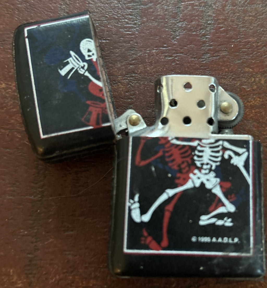 Grateful Dead Zippo 1995 vintage lighter - photo 3