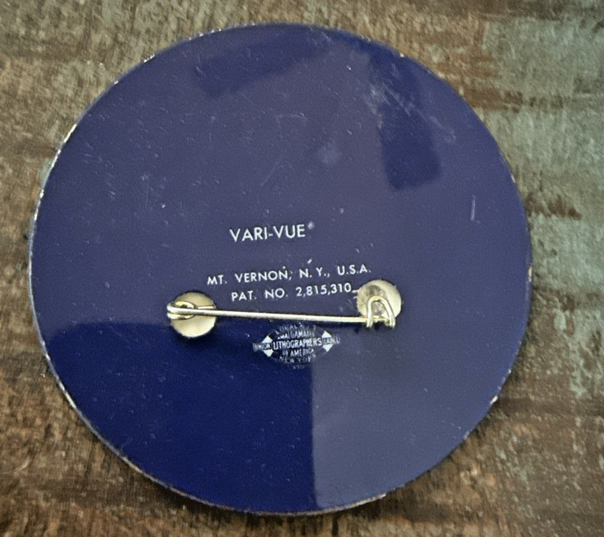 1970s Thom McAn JOX shoe Vari-Vue flicker advertising pin - photo 4