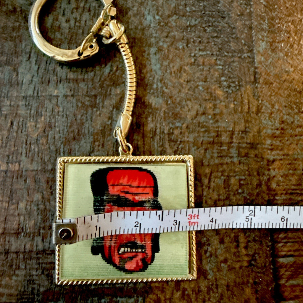 Monster flicker keychain gumball machine 1960s Vari-Vue - photo 3