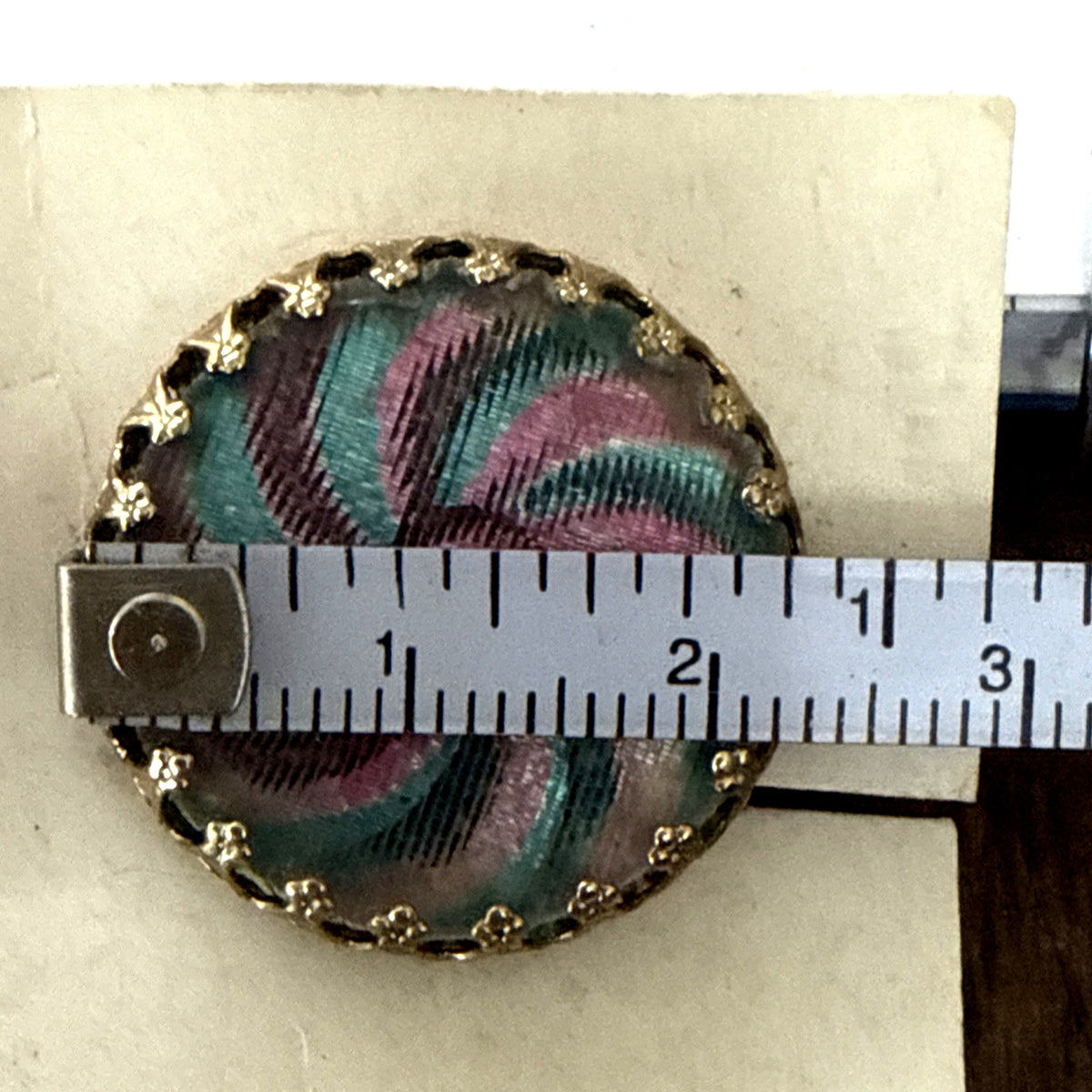 VARI VUE & COLOR ILLUSION LENTICULAR FLICKER EARRINGS CLIP ONS MOVING MOTION - photo 4