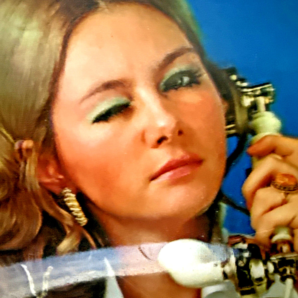 1970s Toppan lenticular postcards winking girls 3D ephemera - photo 5