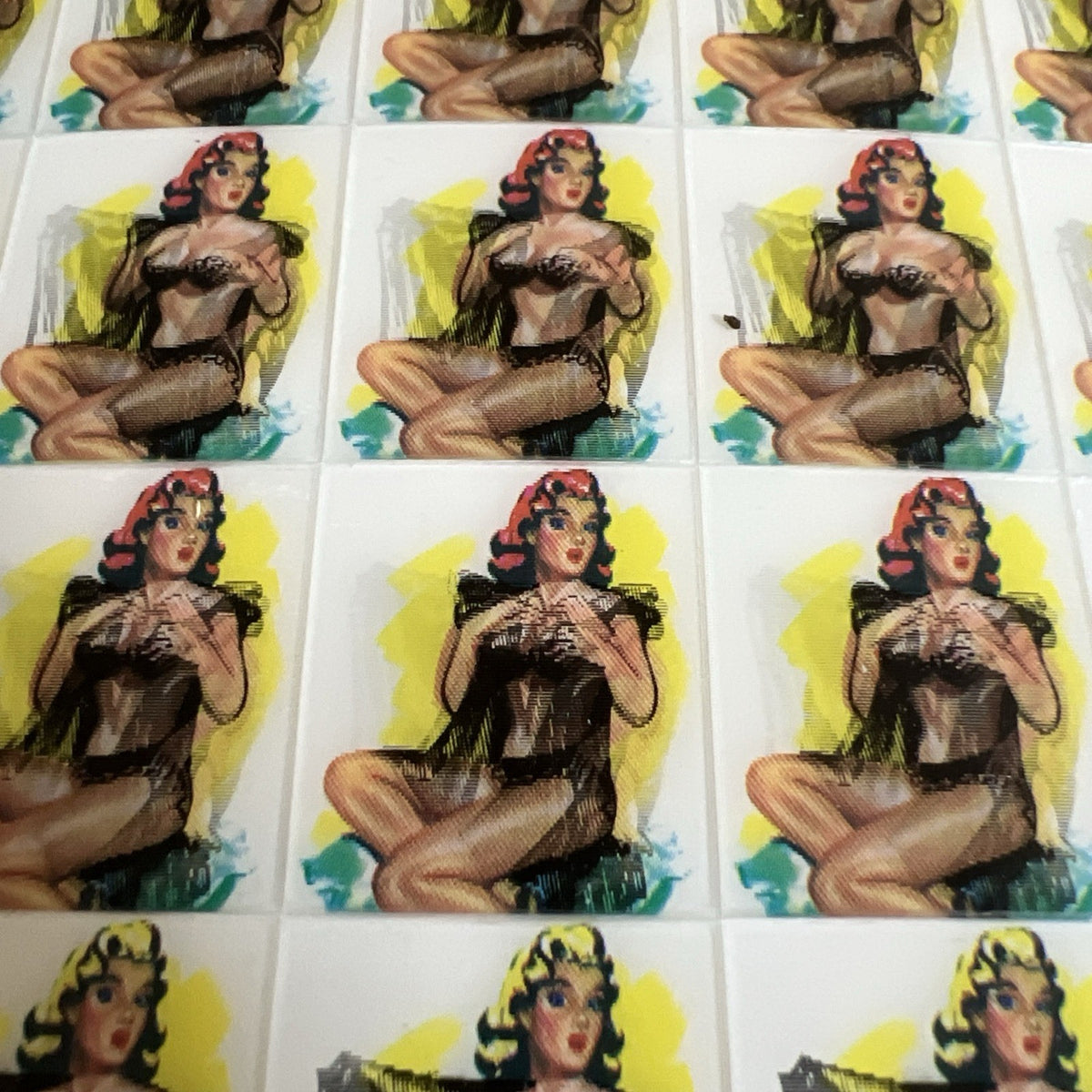 1960s Vari-Vue lenticular flicker risque black negligee uncut sheet - photo 4