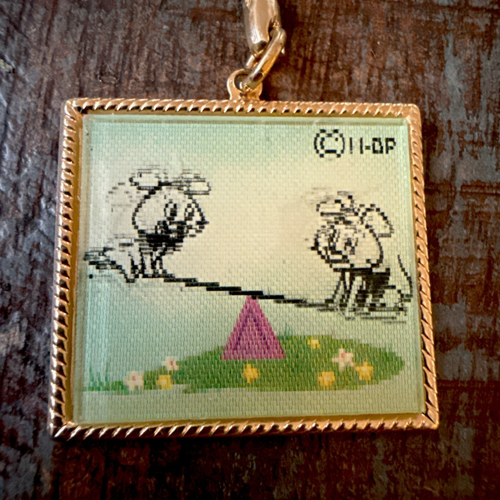Hanna-Barbera Pixie and Dixie 1960s Vari-Vue lenticular keychain - photo 3
