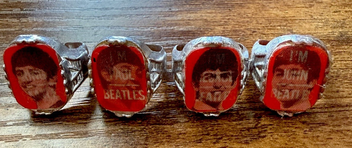 Vintage 1960s flasher flicker Beatles rings set of 4 - photo 2